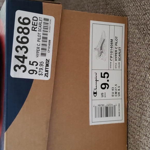 Champion Hyper C Pilot Scarlett red shoes - Picture 3 of 12